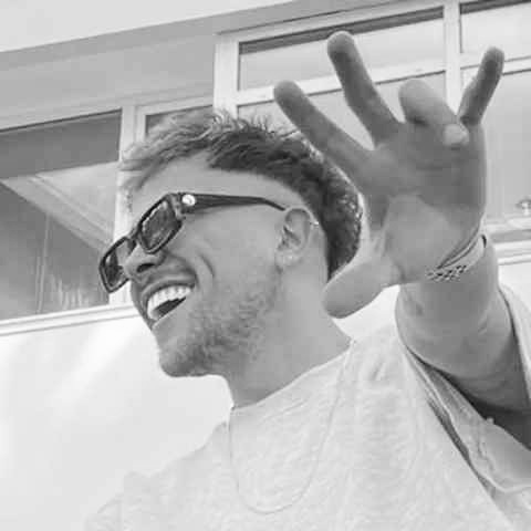 سیلا شاهین و صامت کارداشلر اویانا بویانا ساورولدوم حیاتین کولاریندا